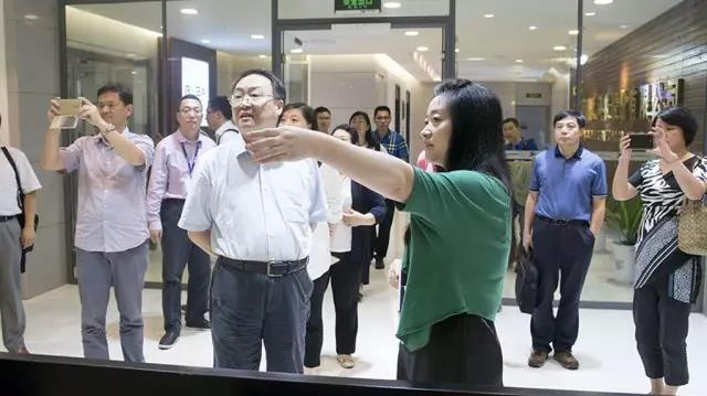 国家住建部科技司副司长郭理桥一行领导专家组莅临瑞贝科技走访调研
